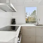 Anni - 250m From The Sea By Interhome Rønne