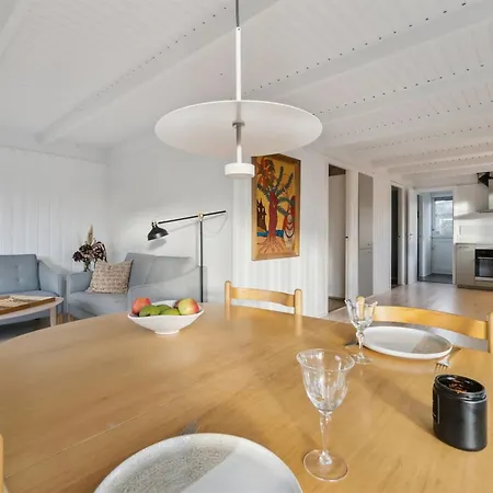 Anni - 250m From The Sea By Interhome Rønne